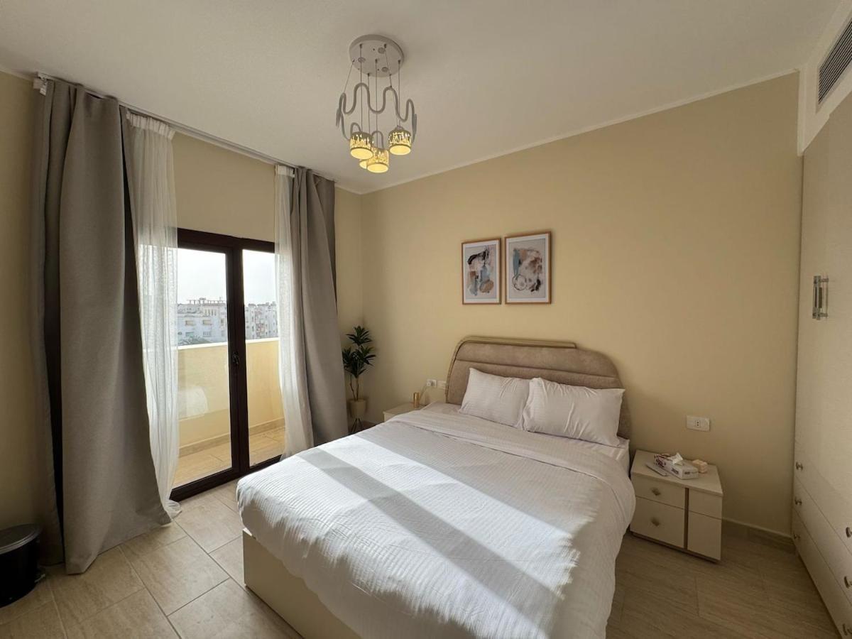Apartament Paradise Aldau Heights One Bedroom In *