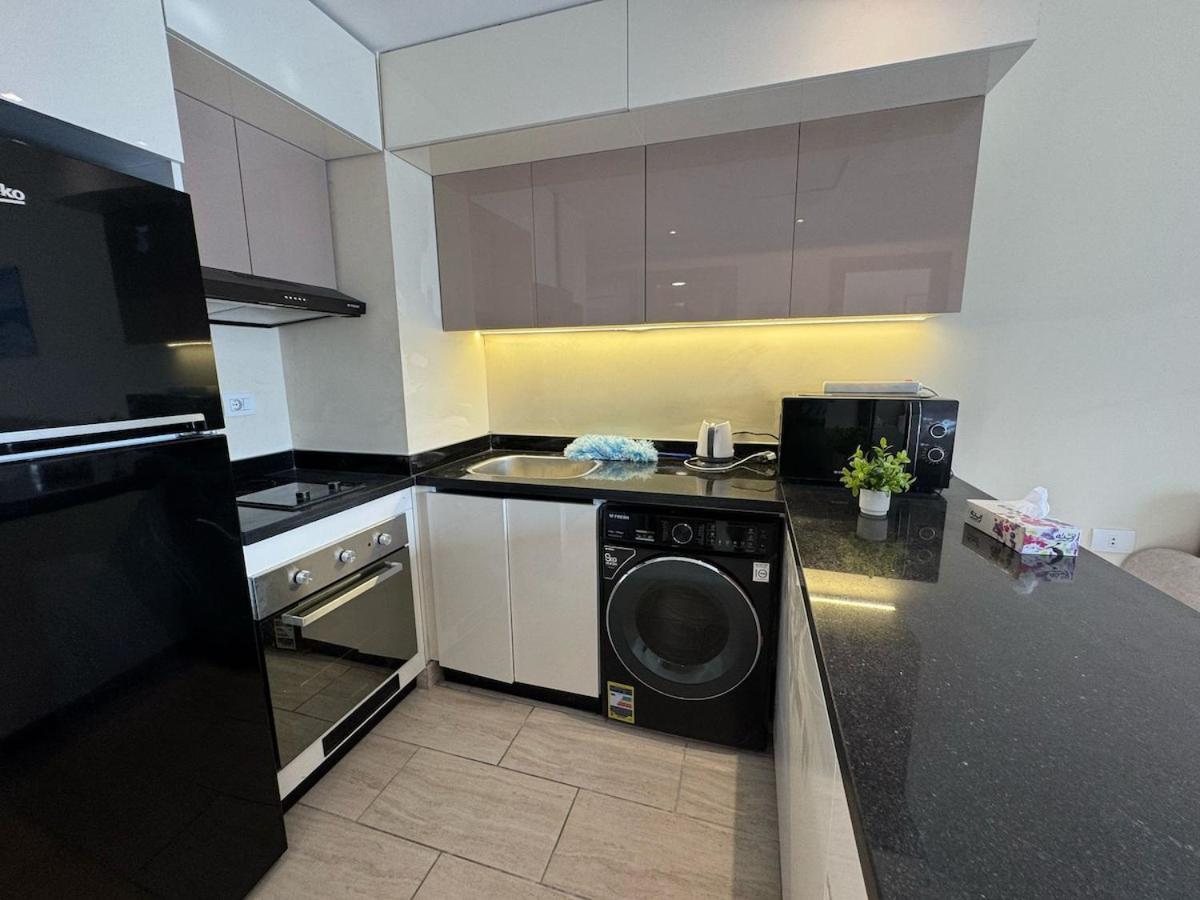 Apartament Paradise Aldau Heights One Bedroom In *